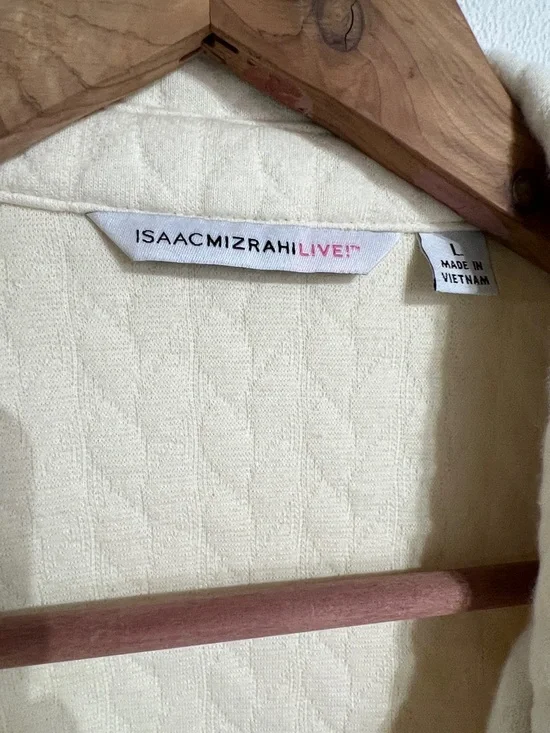 Isaac Mizrahi Quilted Cream Jacket with Gold Hardware - Picture 2 of 3